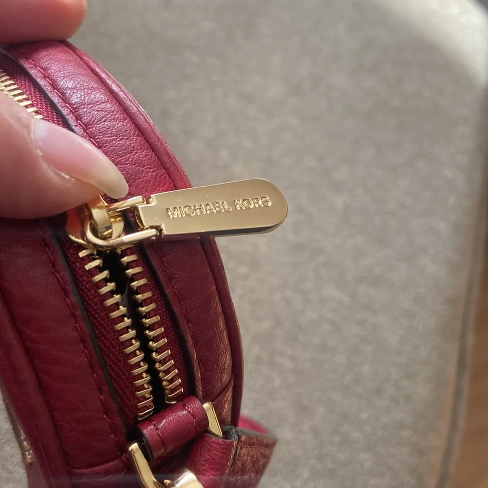 Pouch - Picture 4 of 9